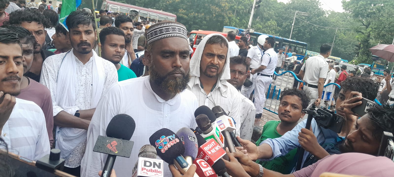 ভোটাধিকার বাঁচাও- গণতন্ত্র বাঁচাও এর দাবী নিয়ে-বিশাল মিছিল ও ডেপুটেশন