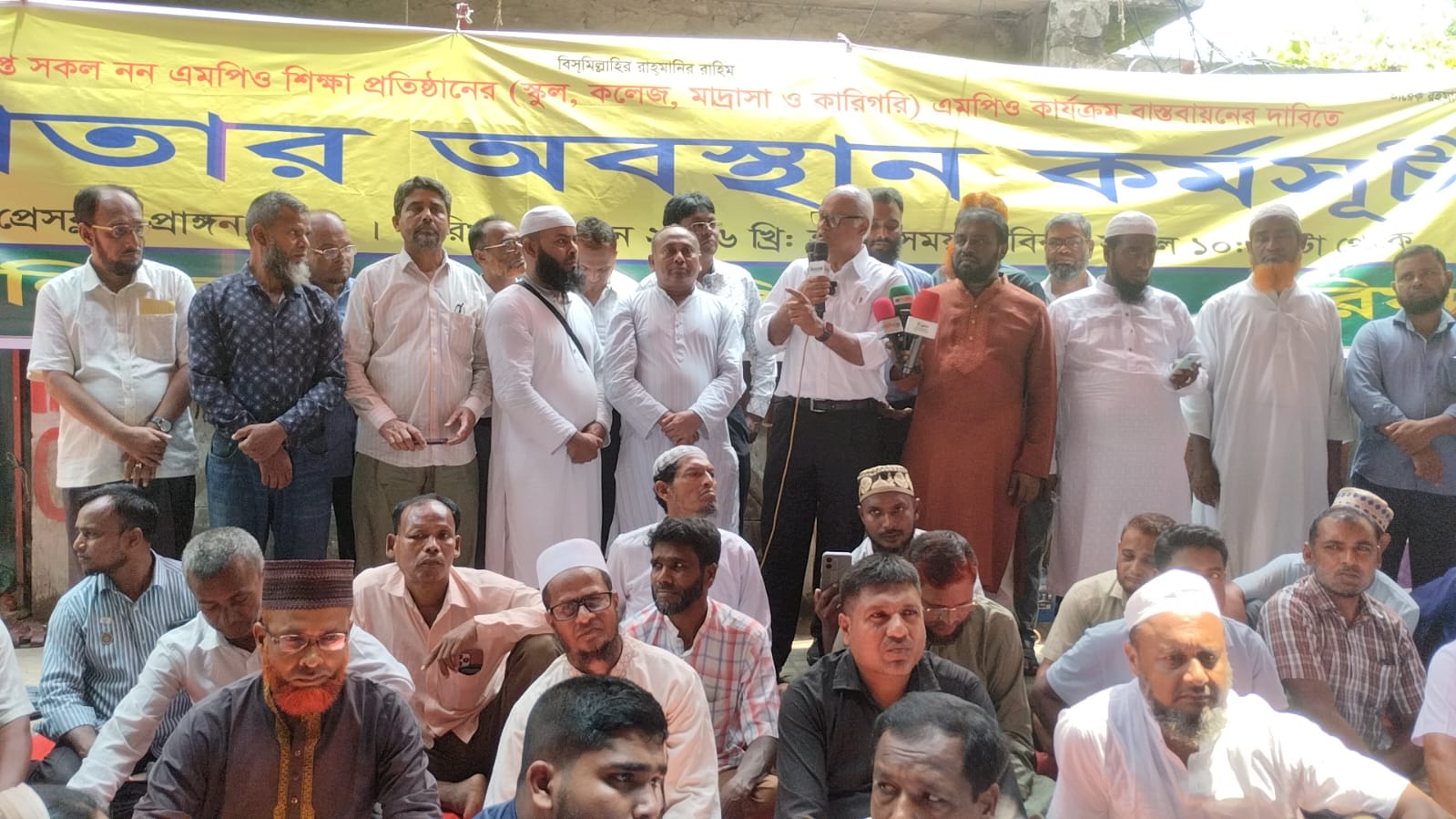 ৩-৪ শত কোটি টাকা বরাদ্দ দেয়া কি খুব কঠিন? আসলে সদিচ্ছার অভাব : রাজেকুজ্জামান রতন