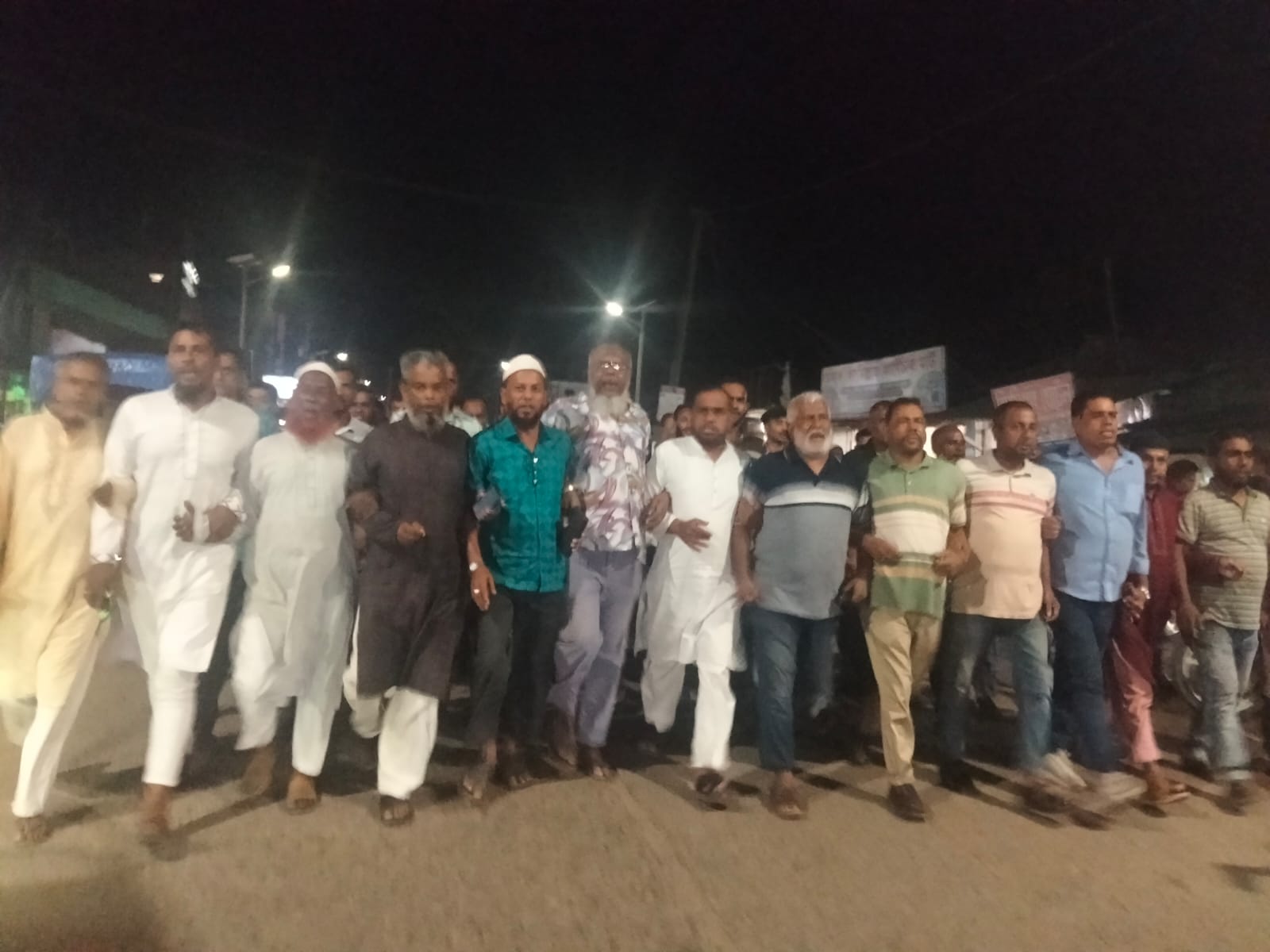 দুমকিতে নিষিদ্ধ সংগঠন আওয়ামীলীগের নৈরাজ্য সৃষ্টির প্রতিবাদে বিক্ষোভ মিছিল অনুষ্ঠিত
