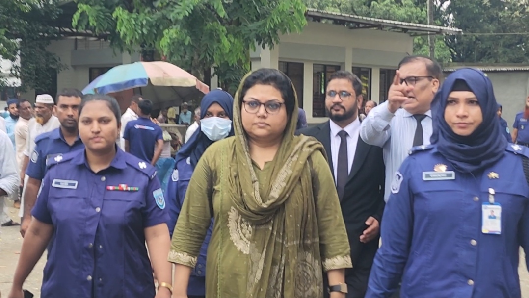 পঞ্চগড়ে যুব মহিলালীগ নেত্রী মেজর কাজী মৌসুমী (অব) কারাগারে