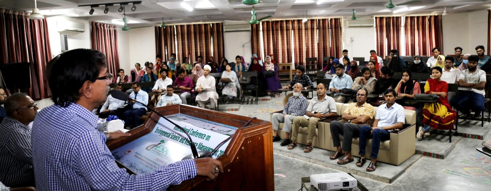জলবায়ু পরিবর্তন মোকাবিলায় সবাইকে একসঙ্গে কাজ করার আহ্বান ভাইস-চ্যান্সেলরের