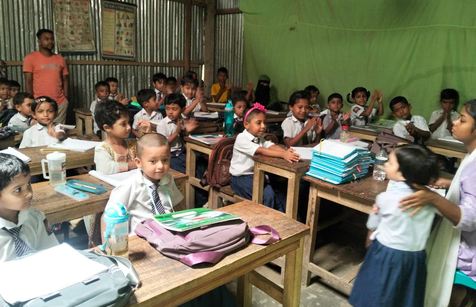 দিশারী শিক্ষা একাডেমীতে সুশৃঙ্খল পরিবেশে পাঠদান কার্যক্রম পরিচালিত