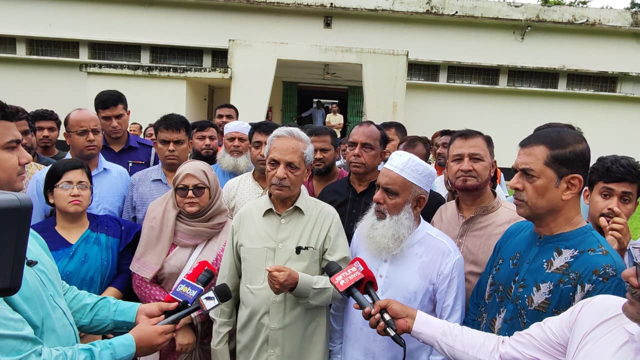 প্রস্তুতি শেষ, শিগগিরই উদ্বোধন হচ্ছে জুলাই স্মৃতি জাদুঘর” : সংস্কৃতি মন্ত্রী