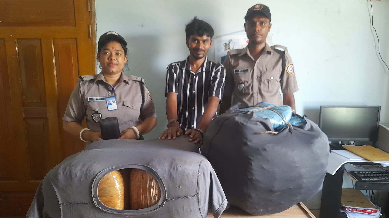 সুনামগঞ্জে ‎মাদকদ্রব্য নিয়ন্ত্রণ অধিদপ্তরের অভিযানে ৪০ কেজি গাঁজা উদ্ধার